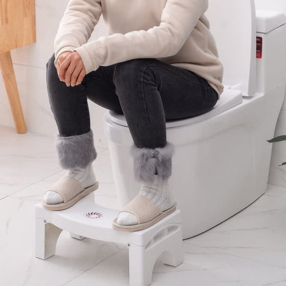 UrbanGooods: Plastic Foldable Anti-Constipation Potty Training Stool with Air Freshener Slot