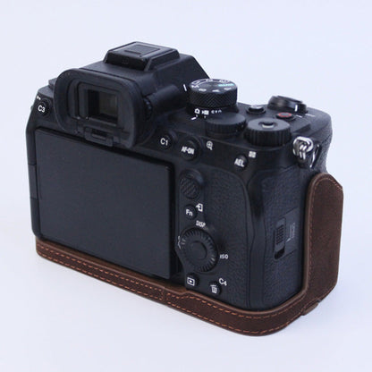 For Sony A7M4  /  A1  /  A7S III  /  A7S3  /  A7R5 Shockproof Camera Cover Genuine Leather Camera Bottom Case Protective Sleeve